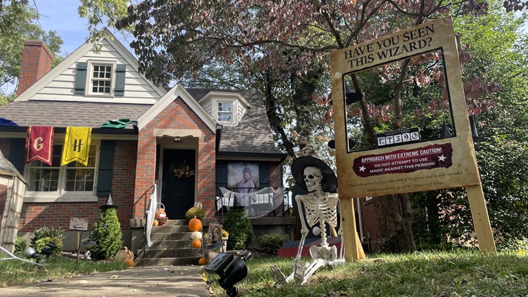 Hillcrest Avenue Halloween Street Houses, Decorations: Photos | Whas11.com