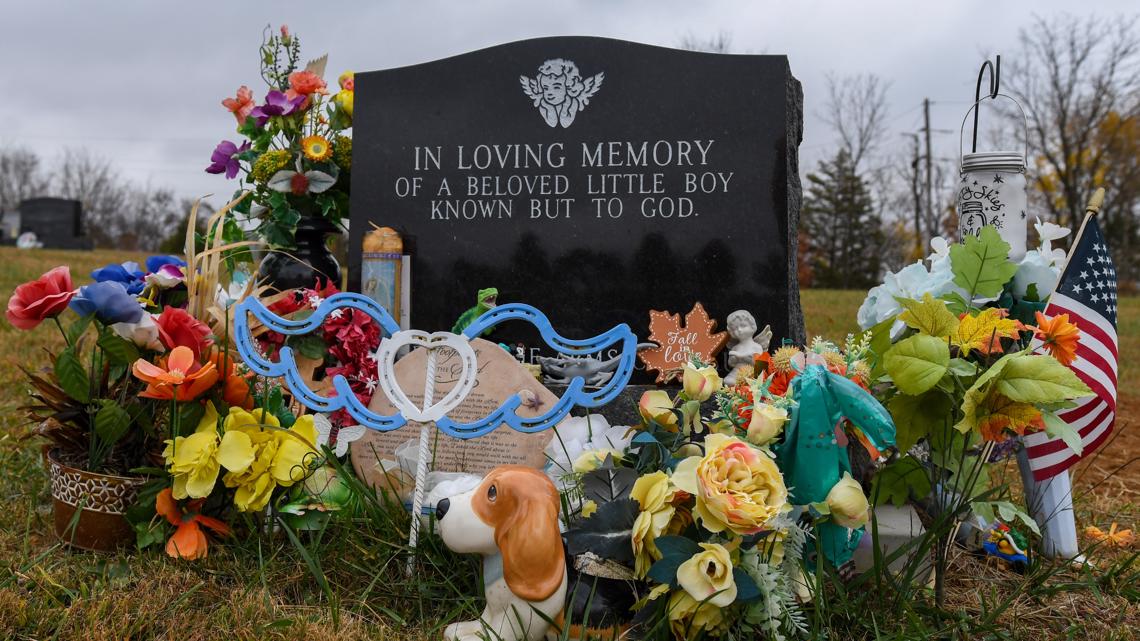 Unnamed boy found in suitcase in Indiana laid to rest in Salem