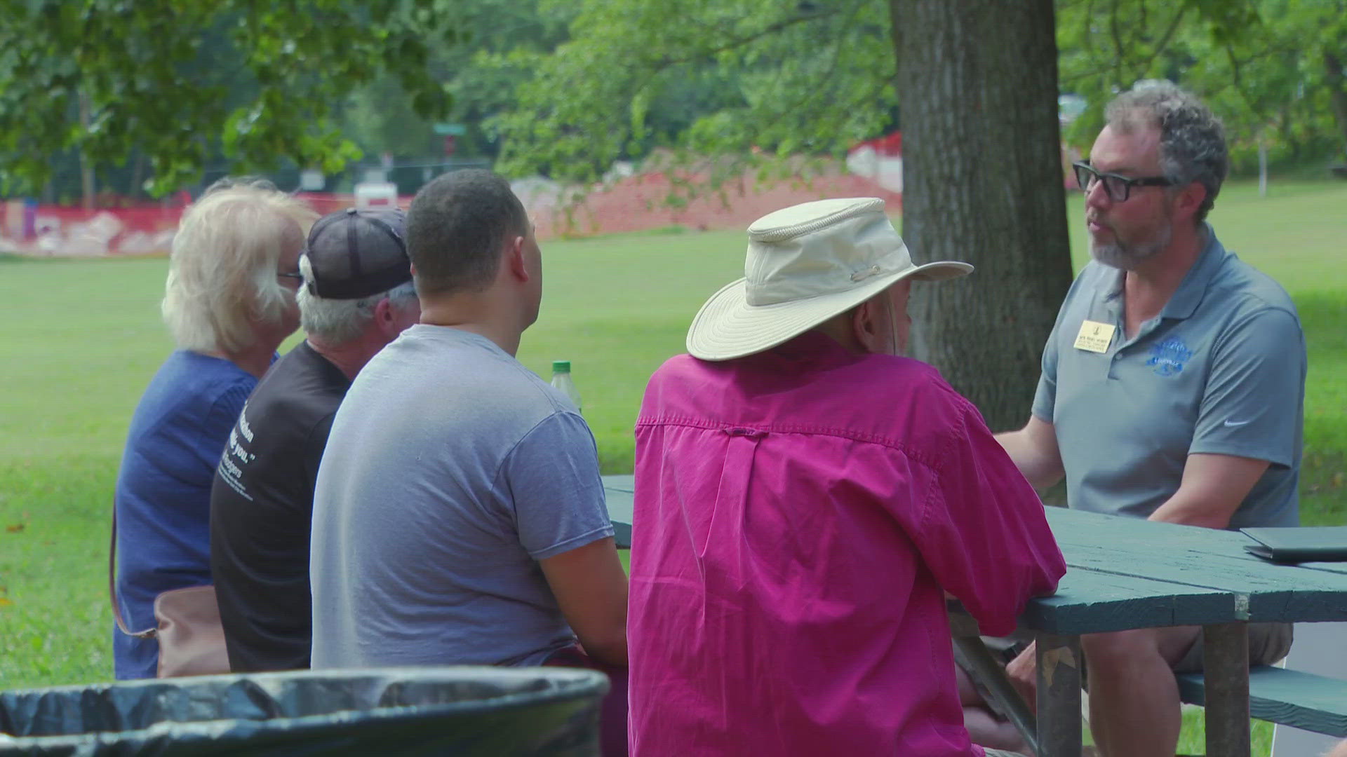 The violence on Bardstown Road last Saturday is still atop the minds of residents. They meet with councilman Ben Reno-Weber to discuss possible solutions.