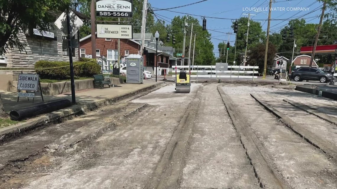louisville-water-company-unearths-street-car-lines-while-repairing