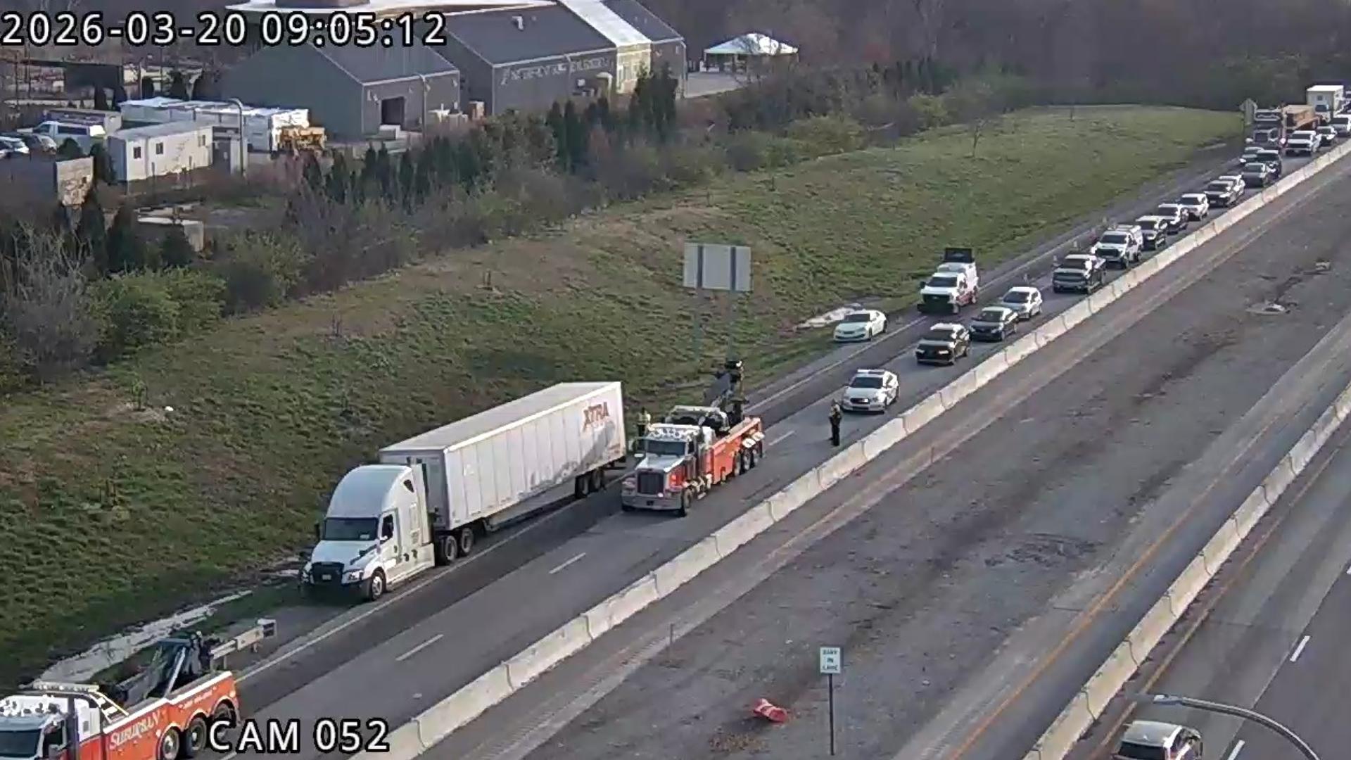 Louisville interstate reopens after semi truck stalled | whas11.com