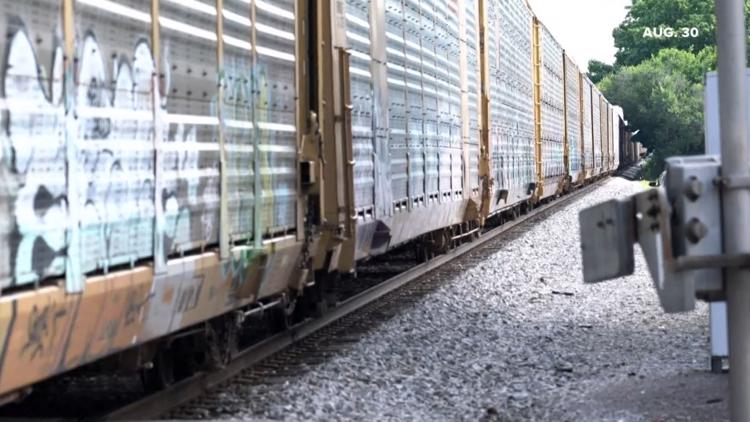 FOCUS: Stopped freight trains can delay first responders