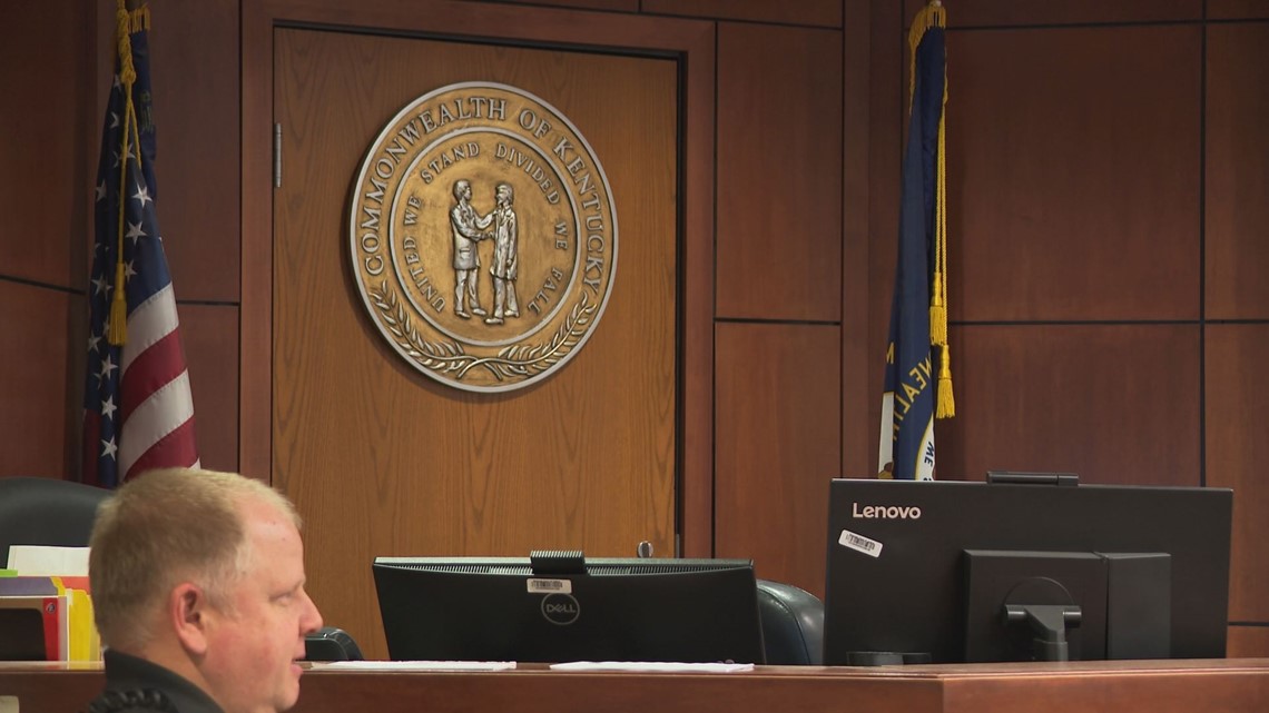 Louisville public defenders stretched thin with hundreds of cases - Vimarsana News