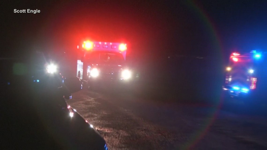 Manhunt continues for Texas man accused of shooting, killing 5 people