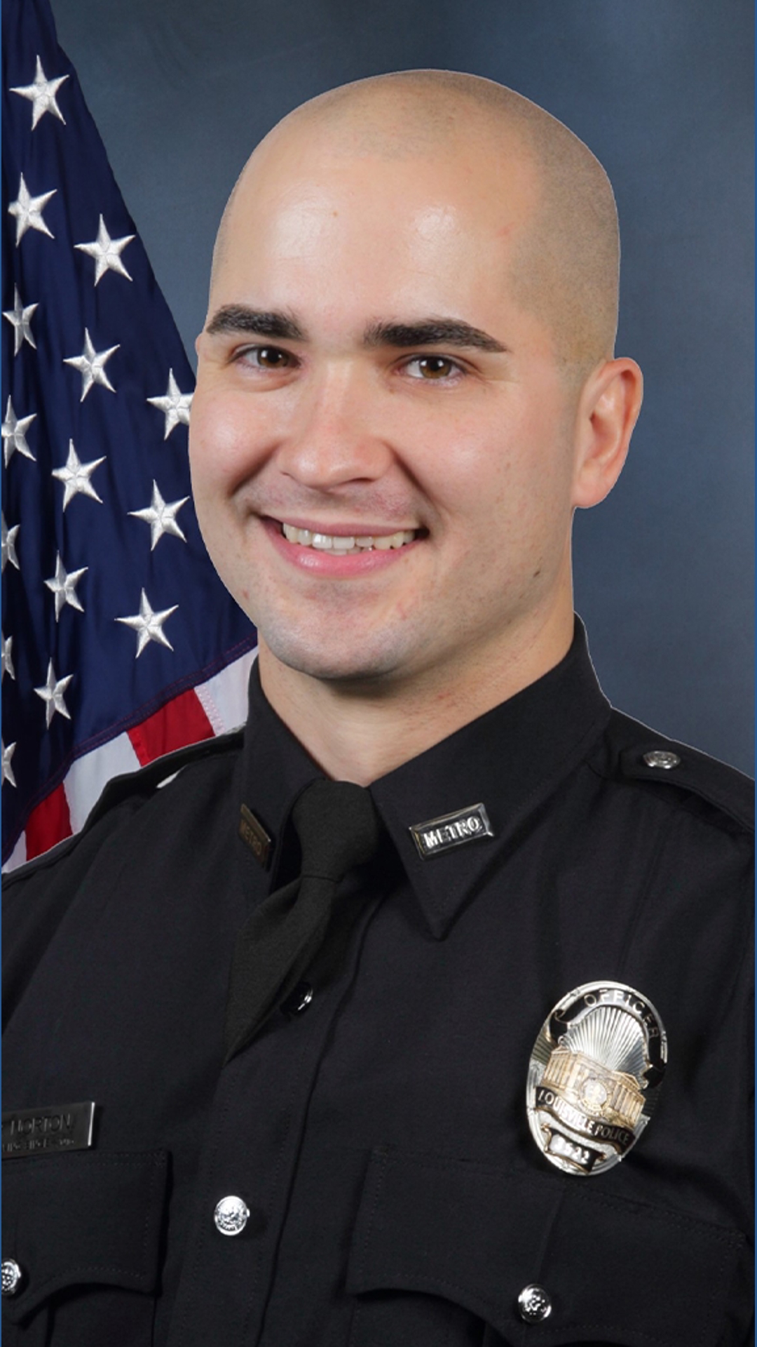 Bodycam shows Louisville police officers fatally shoot armed 18-year ...