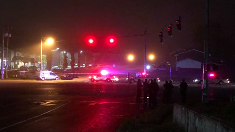 Louisville officer, suspect injured in Bardstown Road shooting | www.bagssaleusa.com
