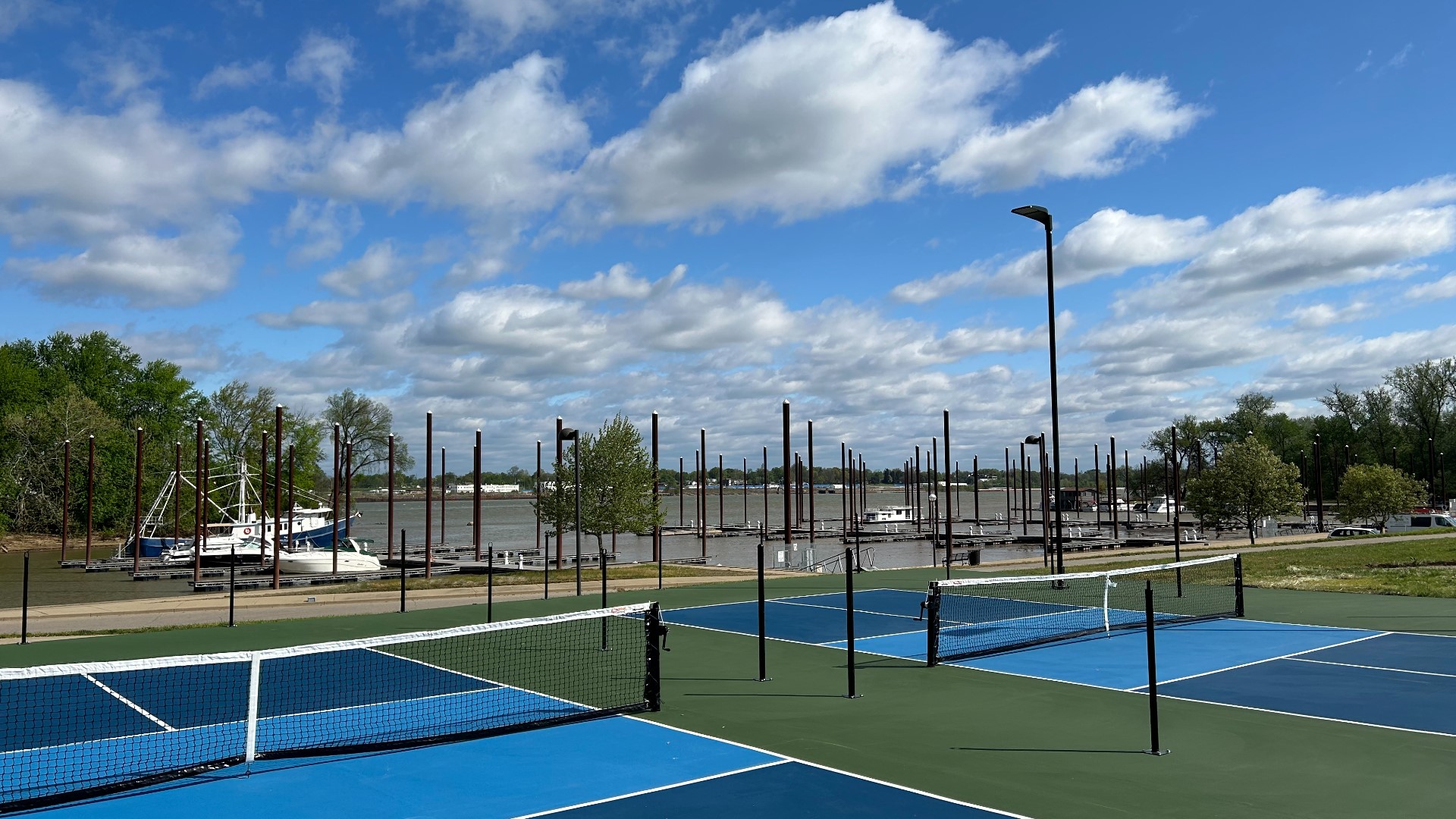Goodbounce pickleball complex open in Louisville