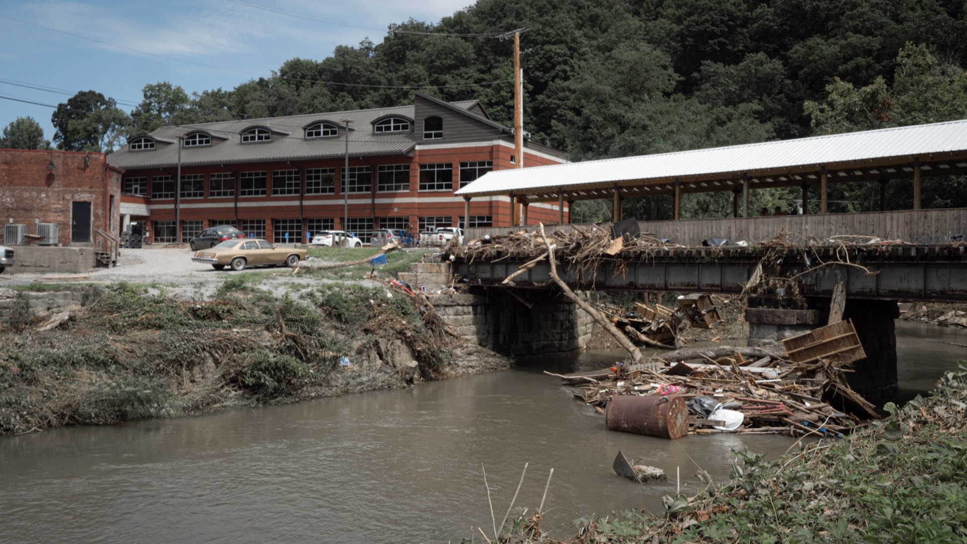 Whitesburg, Jackson communities look to rebuild after Ky. flood
