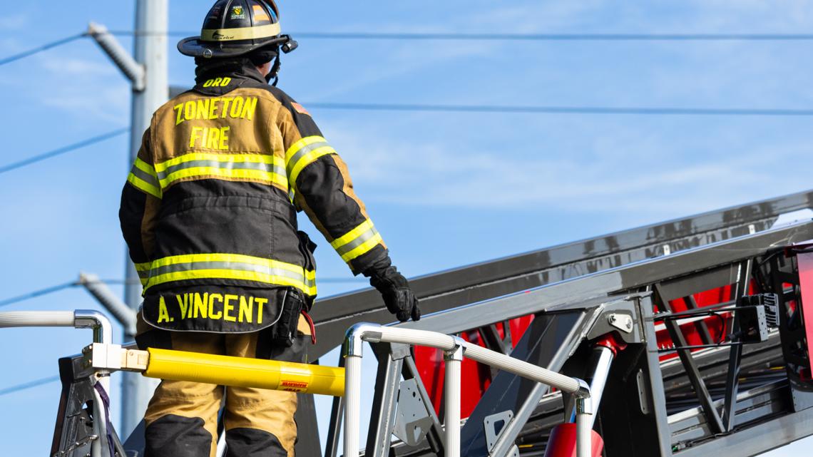 Crews investigating fire at old library building in Okolona | whas11.com