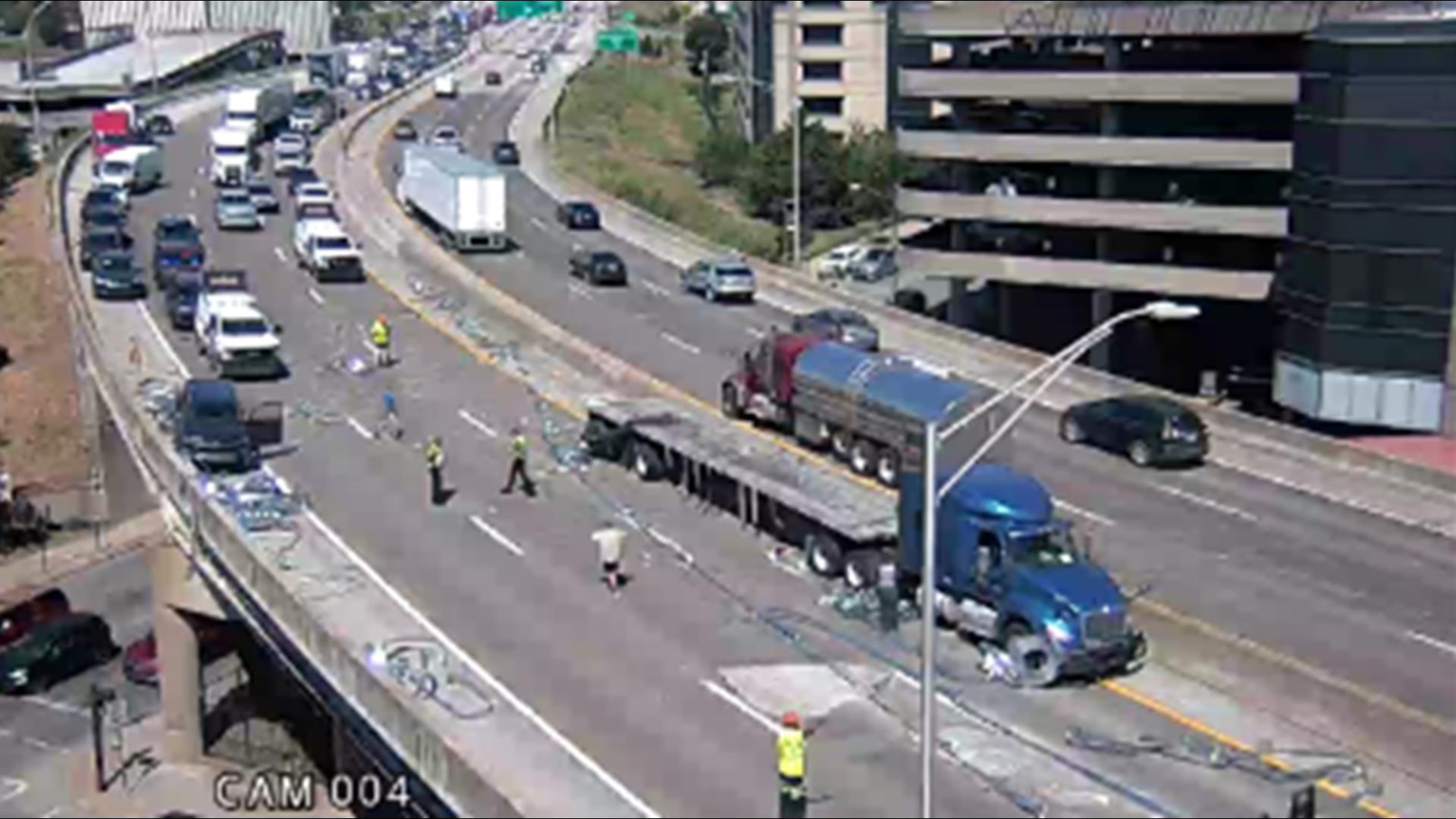 All lanes reopened on I-65 in downtown Louisville | whas11.com