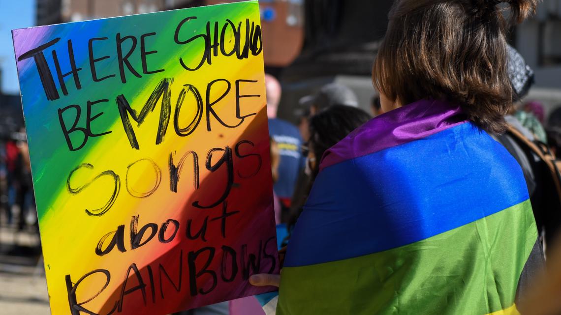 Louisville Rally Calls Out Anti Lgbtq Bills In Kentucky