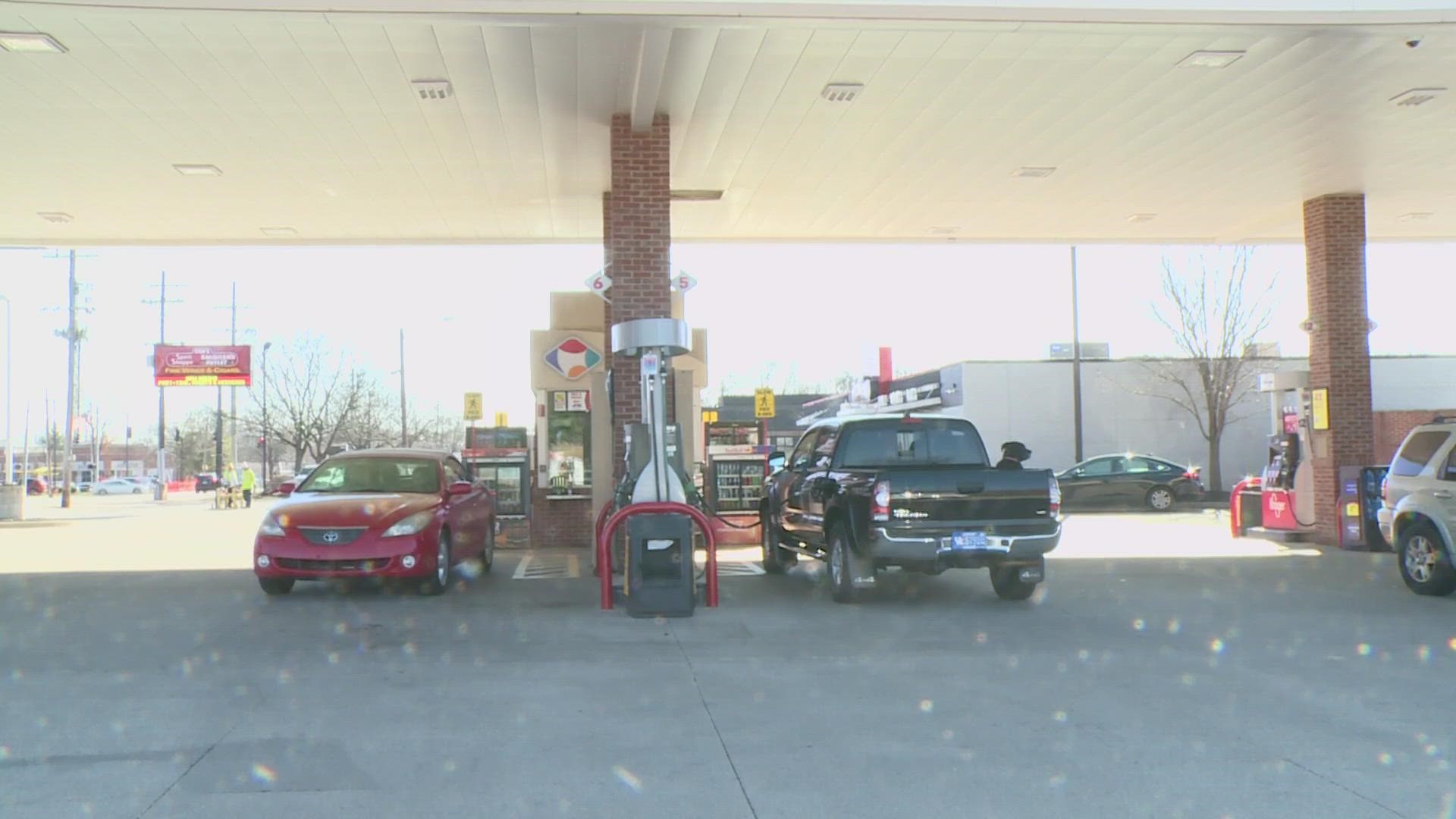 St. Matthews reports purse thefts at Louisville gas station