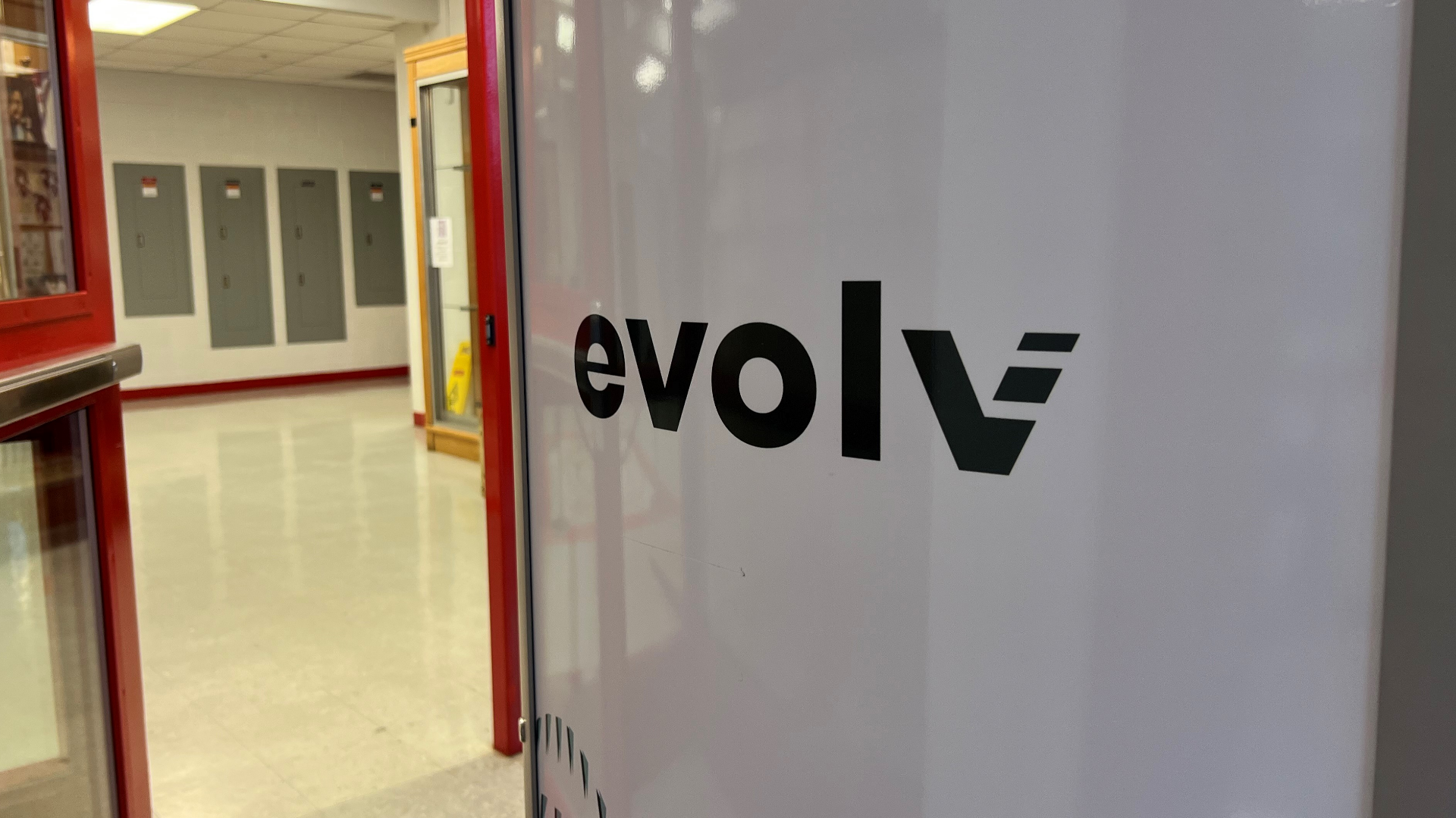 Weapon detectors installed at all JCPS middle and high schools | whas11.com