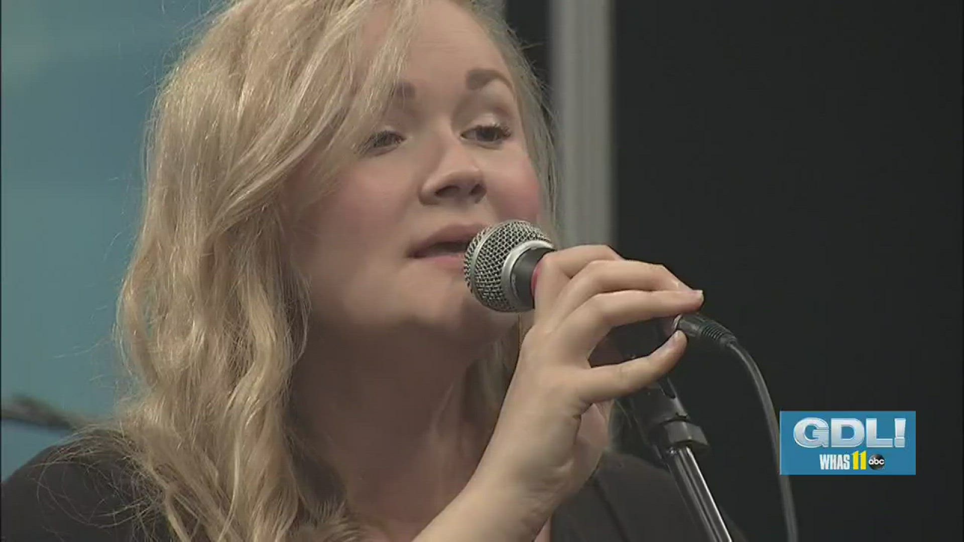 Singer Carly Johnson shows us why she won Louisville's #SingfortheCity contest