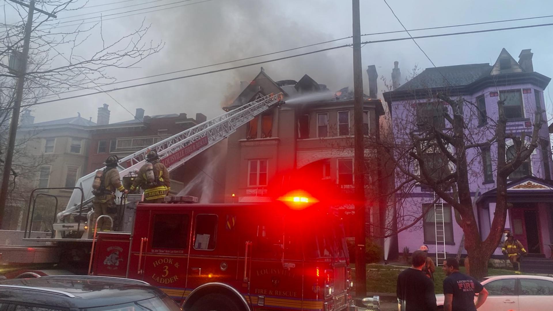 Massive fire damages home in Old Louisville, collapsing roof | whas11.com