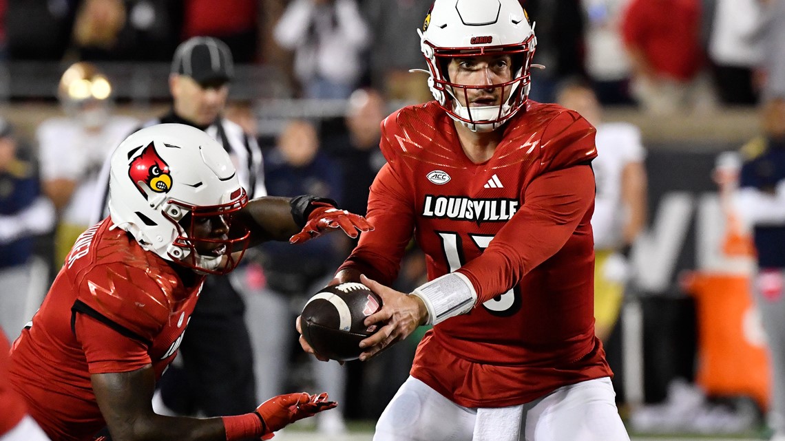 Notre Dame-Louisville: Cardinals reveal uniforms for Saturday night