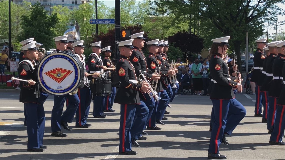 2D Marine Aircraft Wing Band performs during 2022 Pegasus Parade ...