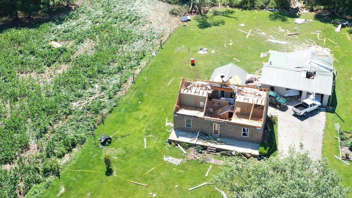 Residents in Hardin County cleanup damage from EF2 tornado