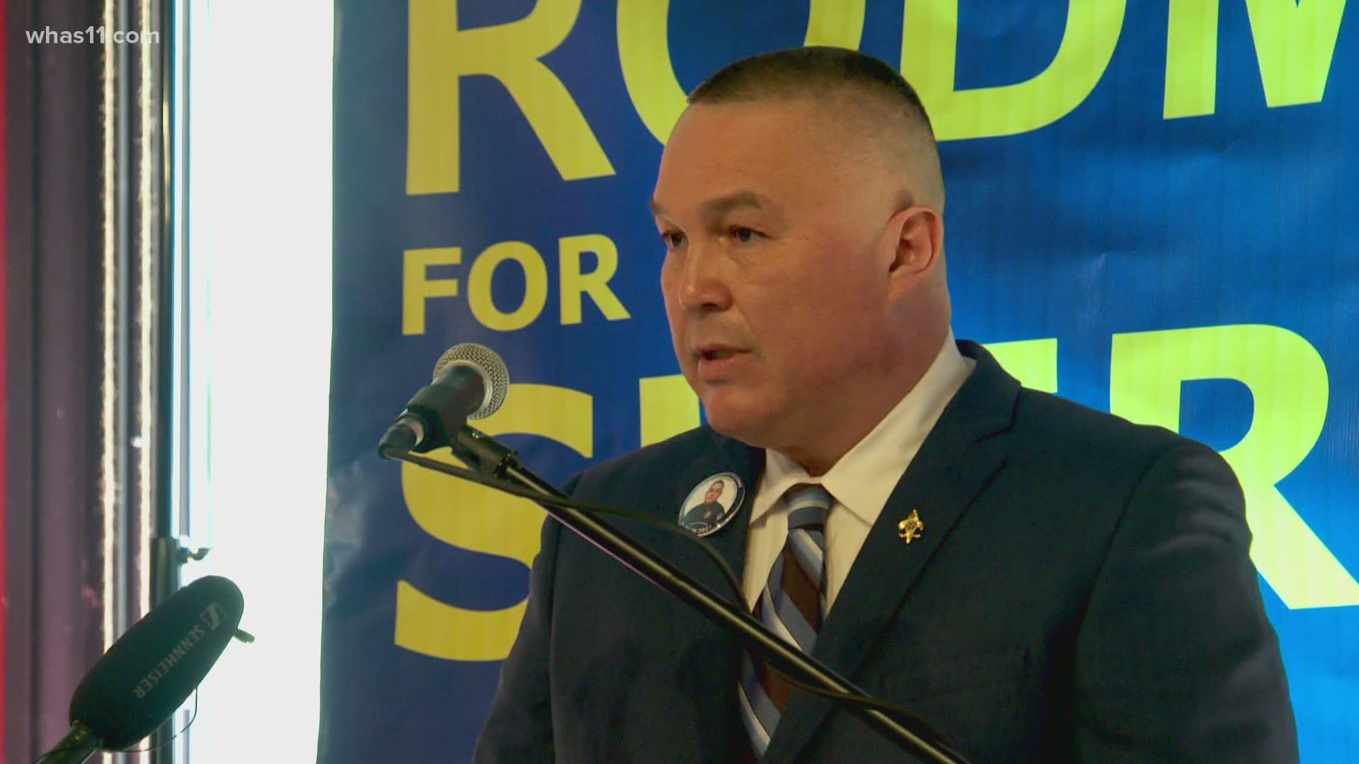 A prominent former LMPD officer is throwing his hat into the ring looking to unseat long-time Jefferson County Sheriff John Aubrey.