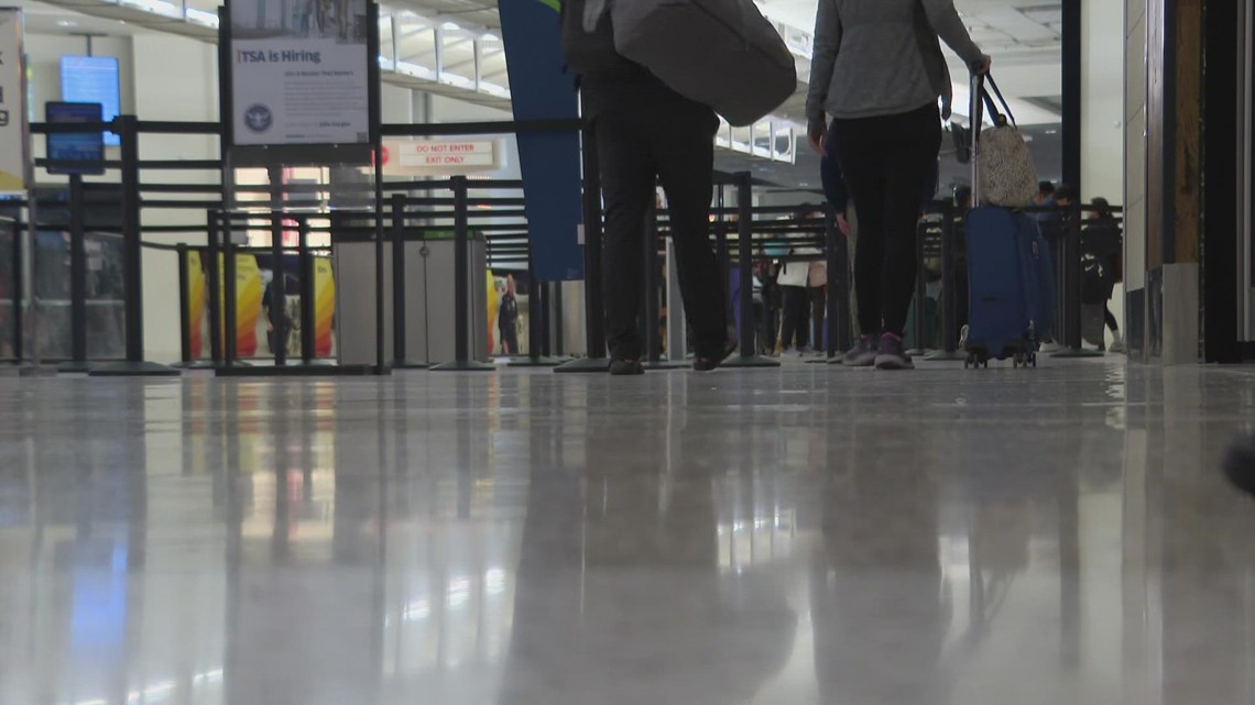 Airport chaos continues as thousands try to make it home - Vimarsana News