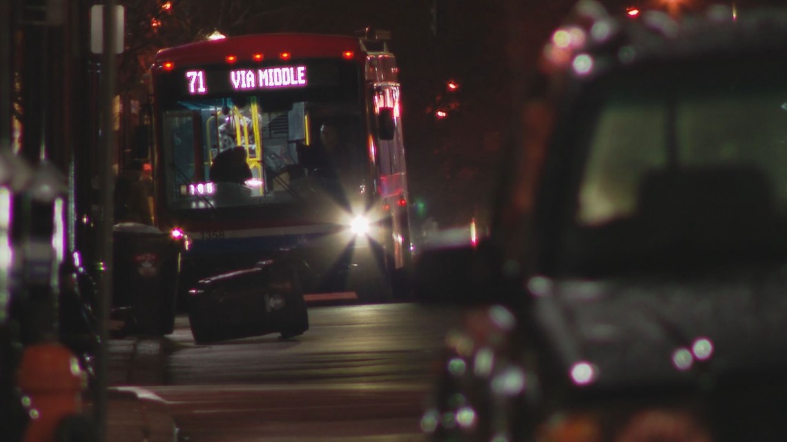 Fare-free TARC rides being offered for Thunder Over Louisville - Vimarsana News