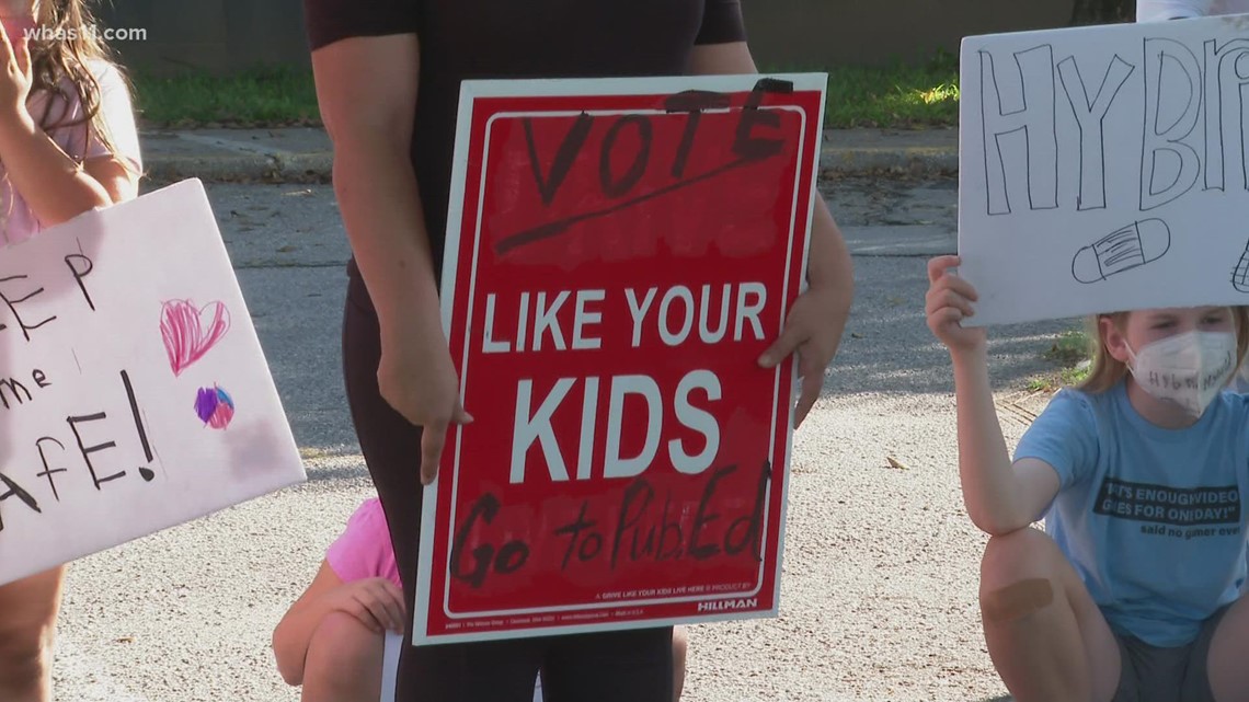 JCPS families protest state bills that could change mask policies ...