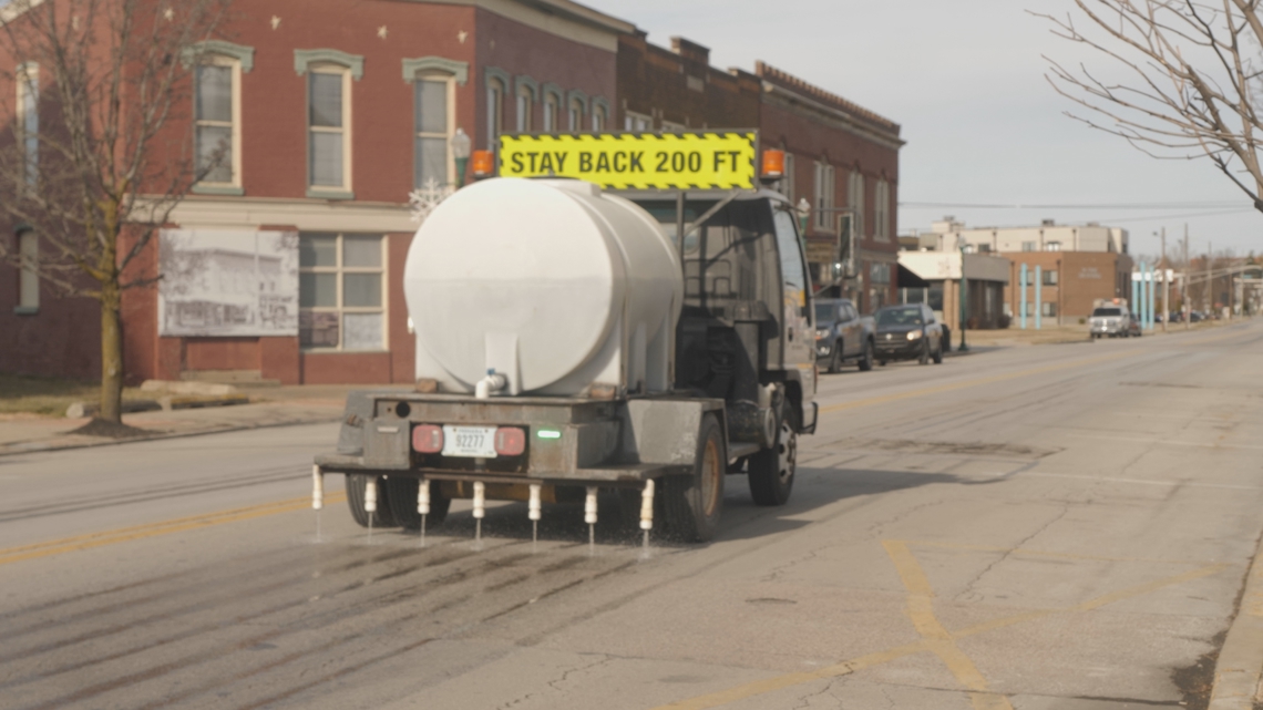 Indiana hardware store restocking salt and kerosene ahead of Snow Plow 'Marathon'