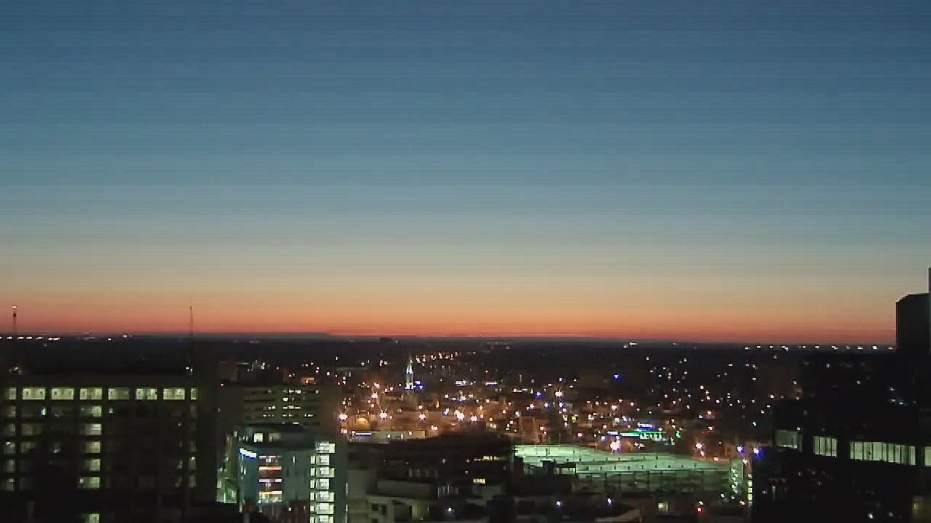 WHAS11's Weather Team captures time lapses of both the first sunrise and sunset of 2020