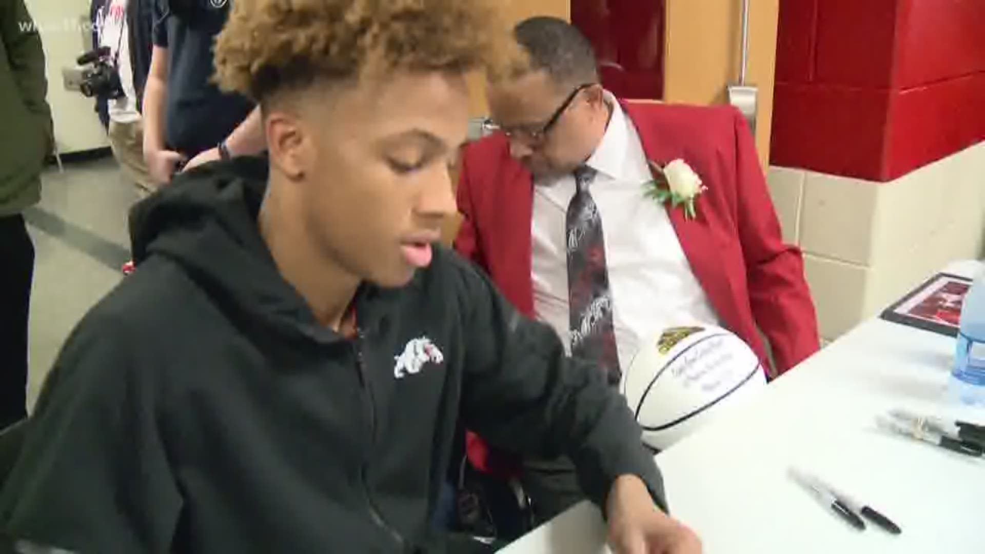 New Albany High senior Romeo Langford is expected to announce his college choice Monday evening