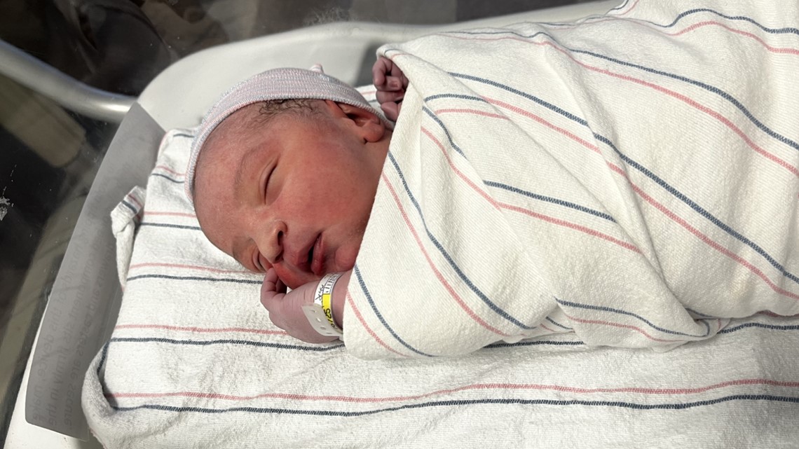 Louisville area hospitals celebrate first babies born in 2024 | whas11.com