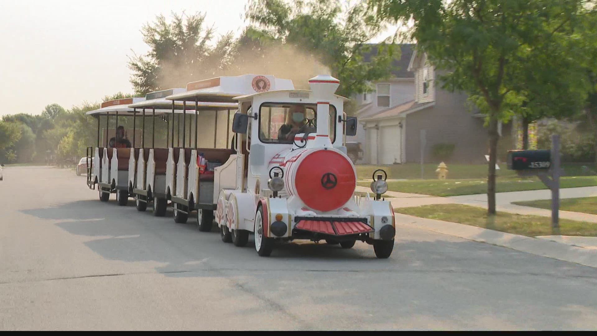 Ashlin Hadden was looking for a way to entertain her kids during the pandemic, so she bought a train! Now, she's giving free rides to kids and parents.