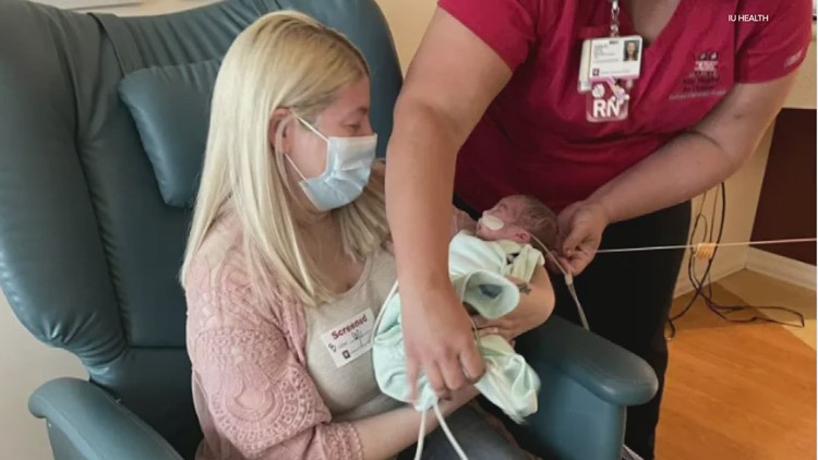 Indiana mom who delivered baby in coma finally meets staff that saved her life