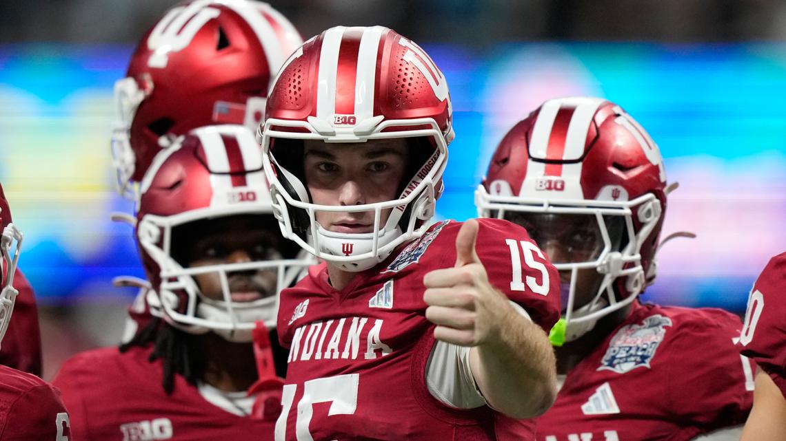 Some Indiana schools delay classes on Tuesday due to national championship game