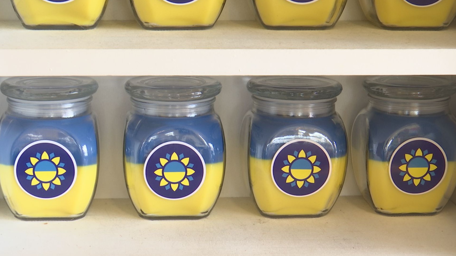 Dan and Tauria Catlin own Middle Davids Artisan Candles & Gifts. They regularly use the proceeds from their candle sales to help local groups with their fundraisers.