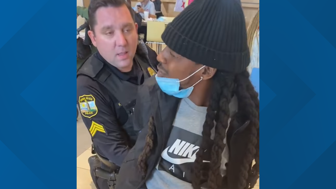 Virginia Beach police apologize for detaining wrong man at mall - Vimarsana News