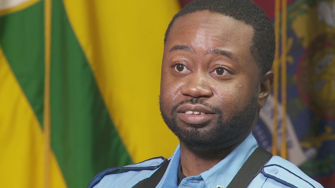 'I just think I do my job'| Kenner Officer Clarence Carr reflects after pulling four from sinking car - Vimarsana News