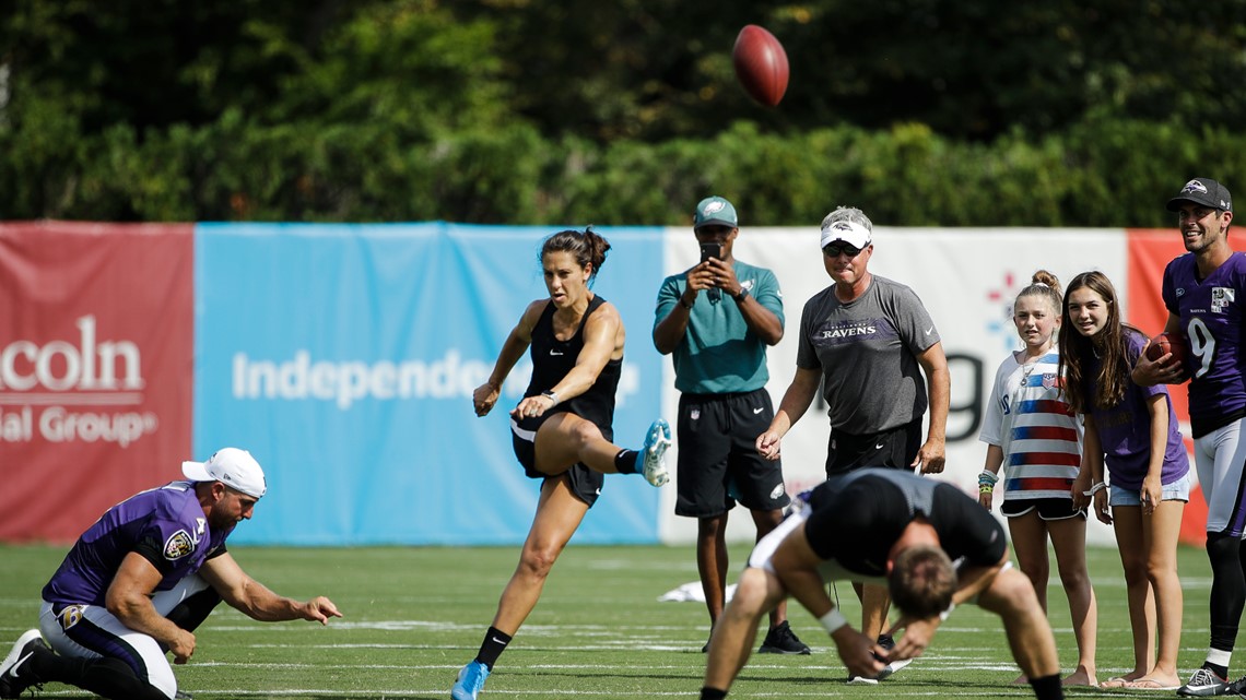 Carli Lloyd Makes 55-Yard Field Goal